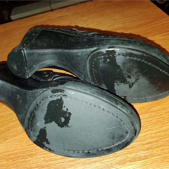 FRYE BLACK LEATHER DECOR CLOGS - Picture 9 of 11